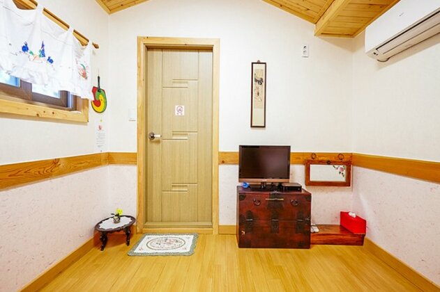 Moran Hanok Guesthouse - Photo2