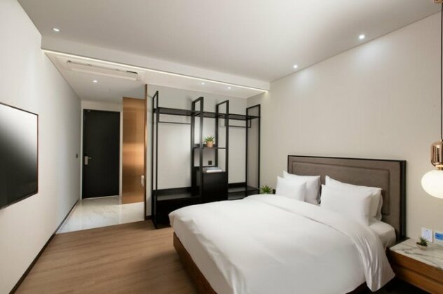 N Bridge Hotel Jeonju - Photo2