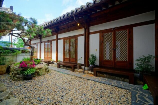 Norijam Hanok Traditional House Three - Photo5