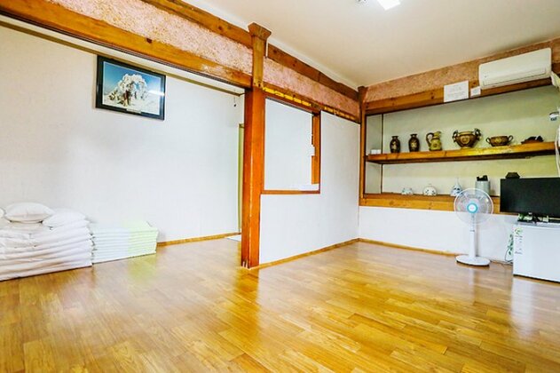 Ongoeul Guesthouse - Photo4