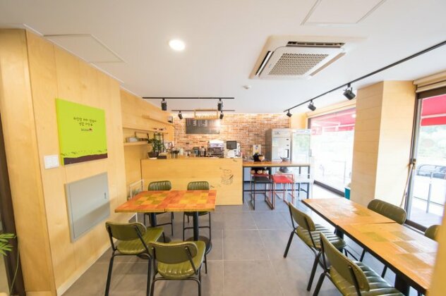 RGB House - Photo3