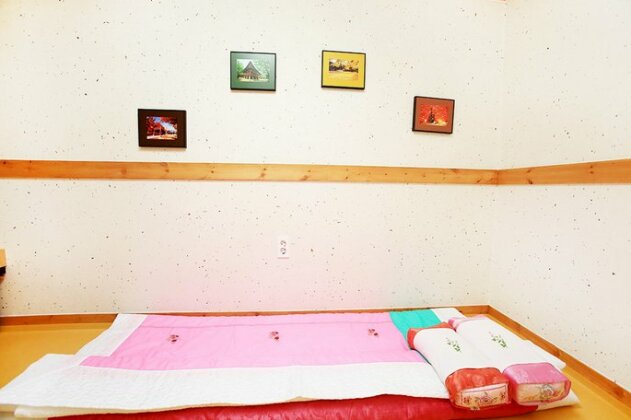 Saekdong Jeogori Hanok Guesthouse Jeonju - Photo3