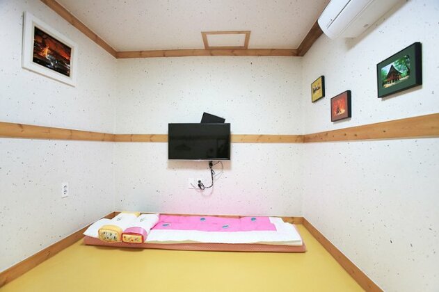 Saekdong Jeogori Hanok Guesthouse Jeonju - Photo4