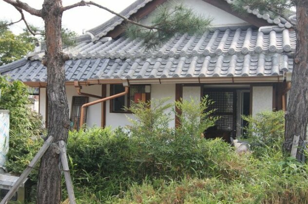 Sungsim Hanok Guesthouse