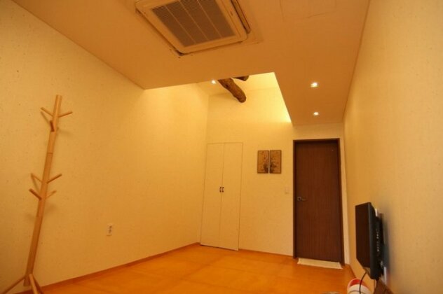Sungsim Hanok Guesthouse - Photo2