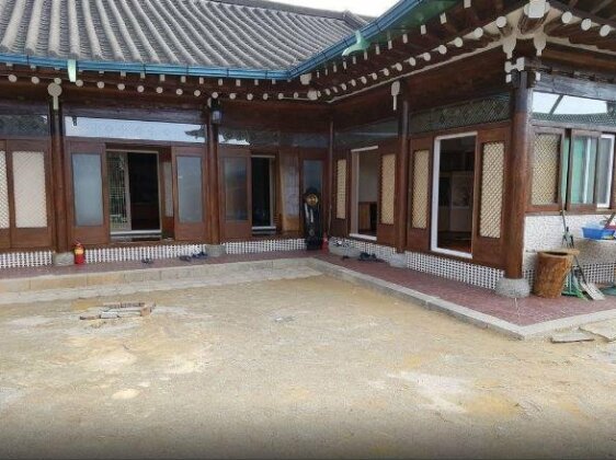 The Hanok