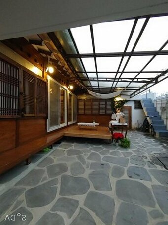 Yujeong Hanok Guesthouse - Photo3