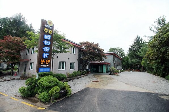 Muju Ilsan Pension - Photo2