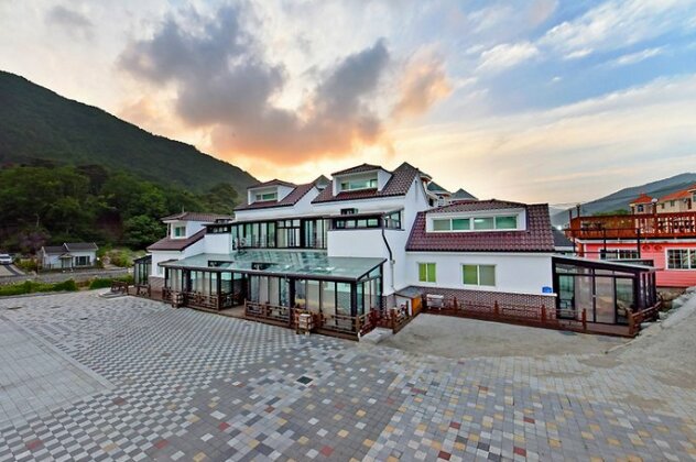 Muju La Vieen Rose Pension - Photo2