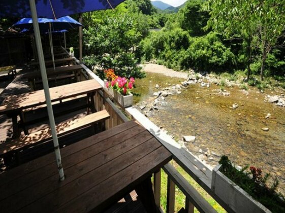Shiny Town Pension - Photo5