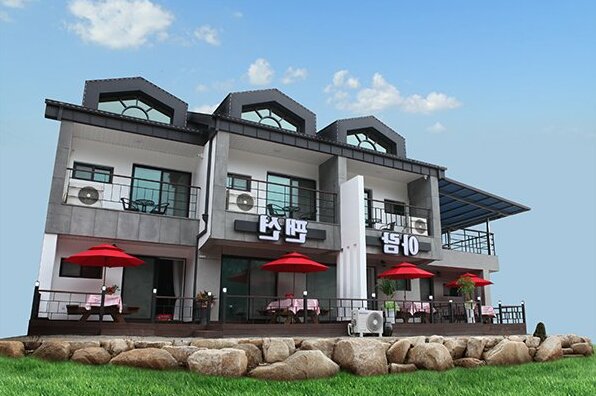 Mungyeong Aram Pension
