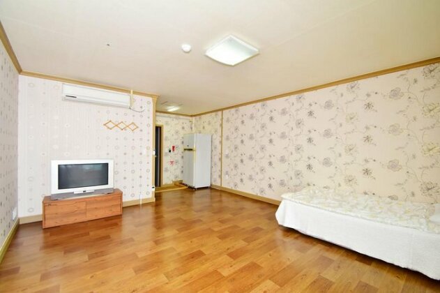 Sungbo Youth Hostel - Photo2