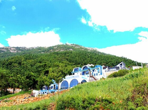 Namhae Santorini N Pension - Photo3