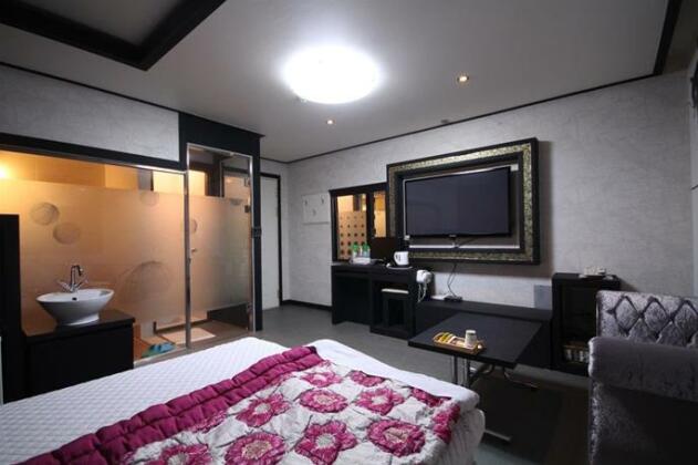 Any Motel - Photo3