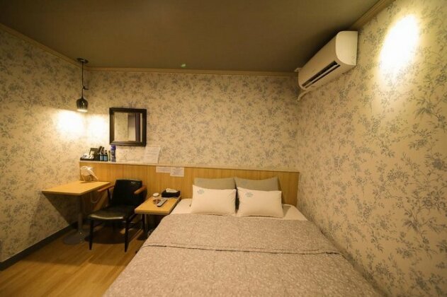 Insta Motel - Photo4
