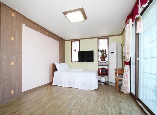 Pohang Hae Oreum Pension - Photo2