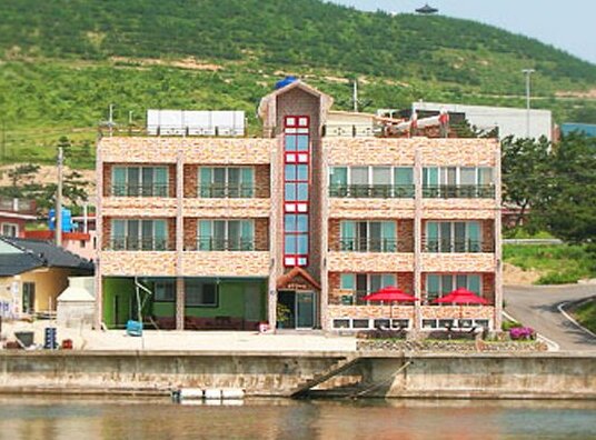 Pohang Super Natural Pension - Photo2