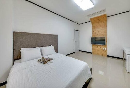 The East Pool Villa - Photo5