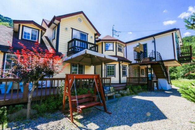 Azure Wings Pension - Photo2