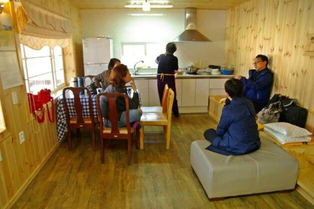 Liun Cabin - Photo2