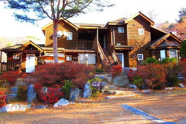 Mayfair Deneb Pension - Photo2