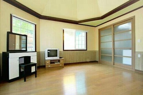 Pinkhouse Pension - Photo4