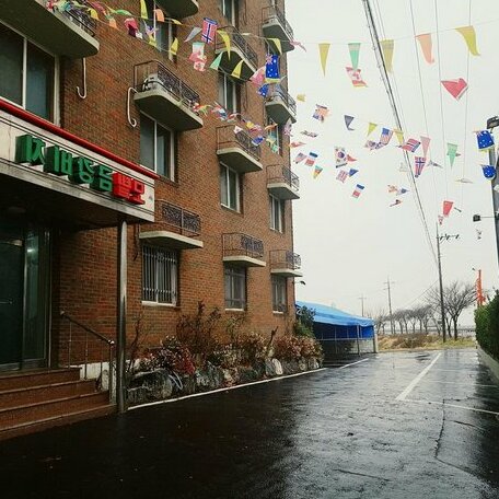 Geumgang Beach Motel - Photo2