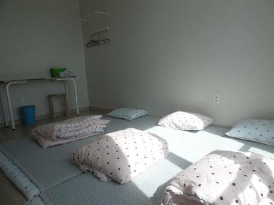 2013 Guesthouse - Photo5