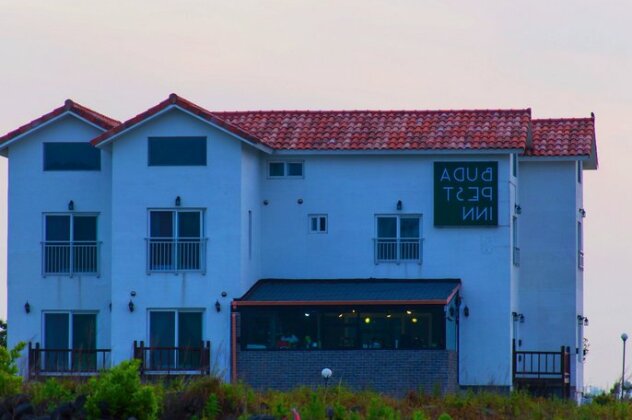 Budapest Inn