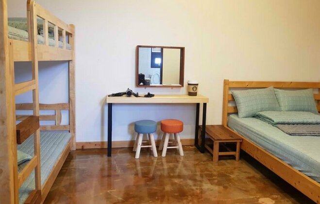 Gonggam Guesthouse Seogwipo - Photo3