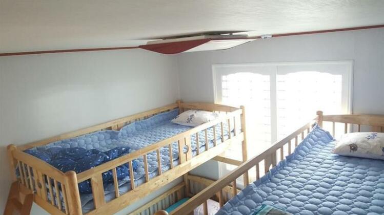 Hakobang Guesthouse - Photo4