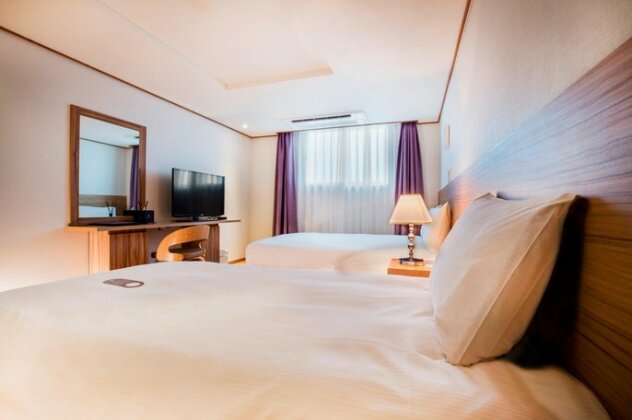 Hotel Rest Seogwipo - Photo4