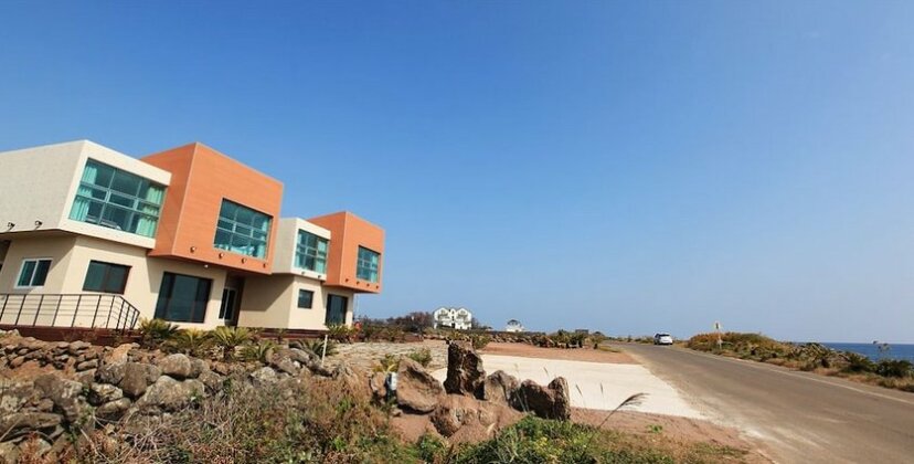 Jeju Ann - Photo2