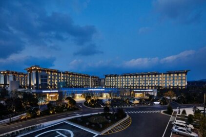 Landing Jeju Shinhwa World Hotels&Resorts