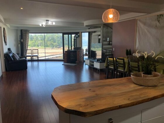 Lounge House Jejuda - Photo5