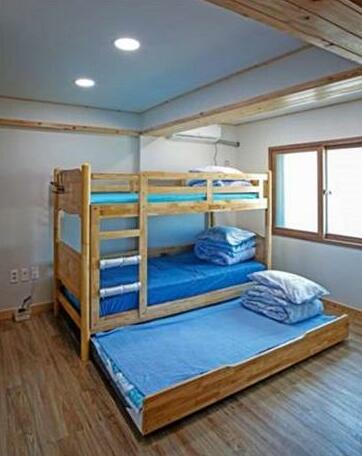 Mong Guesthouse Seogwipo - Photo2