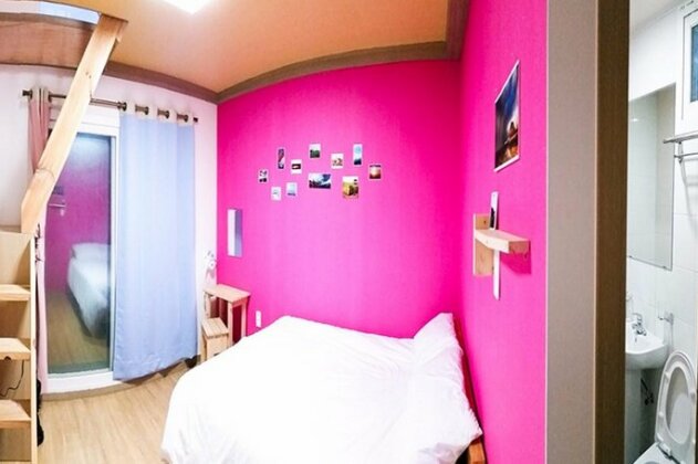 Pazziya Guesthouse - Photo2