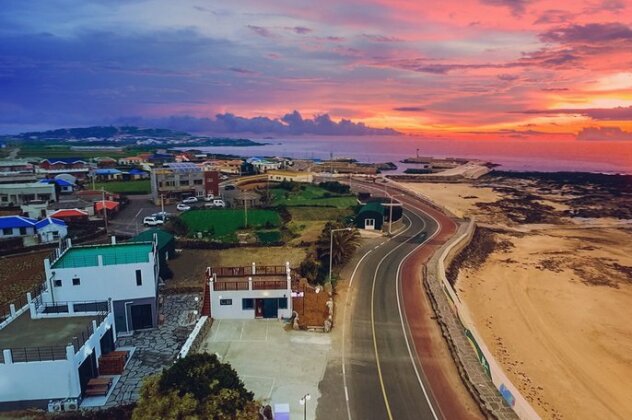 Seogwipo Sea and Sunset Pension - Photo2