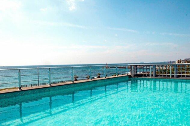 Sun and moon Resort - Photo4
