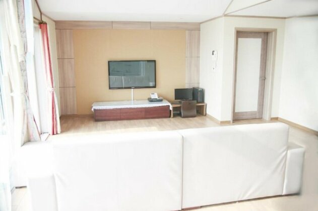 The View Resort Seogwipo - Photo4