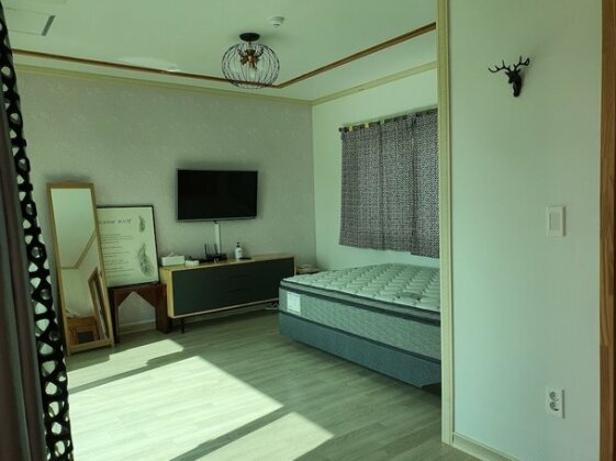 Wind Jeju Cafe & Pension - Photo3