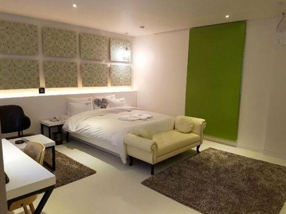Decalle Hotel - Photo3
