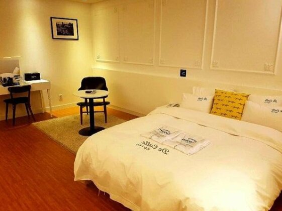 Decalle Hotel - Photo5