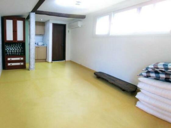 All-J Guest House - Photo3