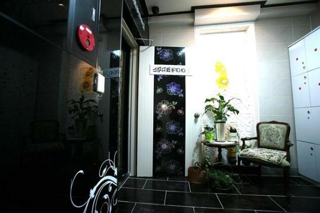 Apgujeong Residence - Photo2