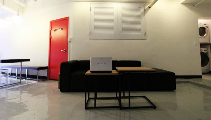 B My Guesthouse - Photo2