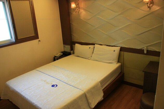 Coups Hotel - Photo4
