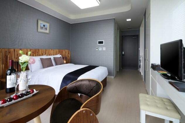 Ever8 Serviced Residence - Photo2