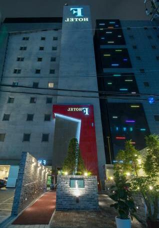 F HOTEL Yeongdeungpo