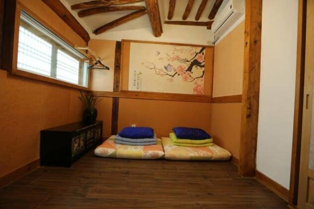 Fellowship House - Photo5